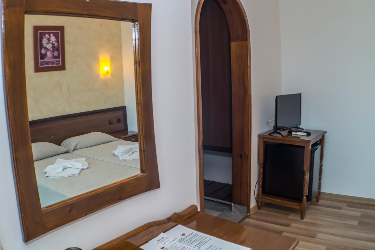 Chrystal Guest House Obzor Esterno foto