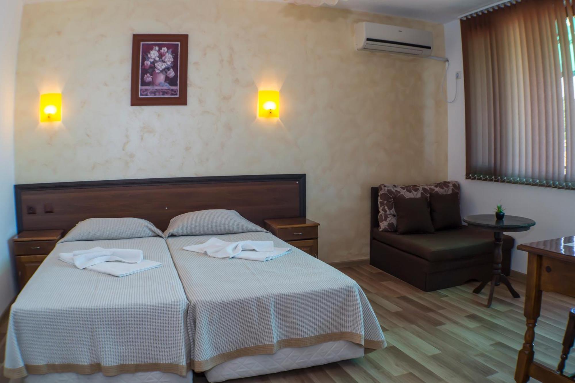 Chrystal Guest House Obzor Camera foto