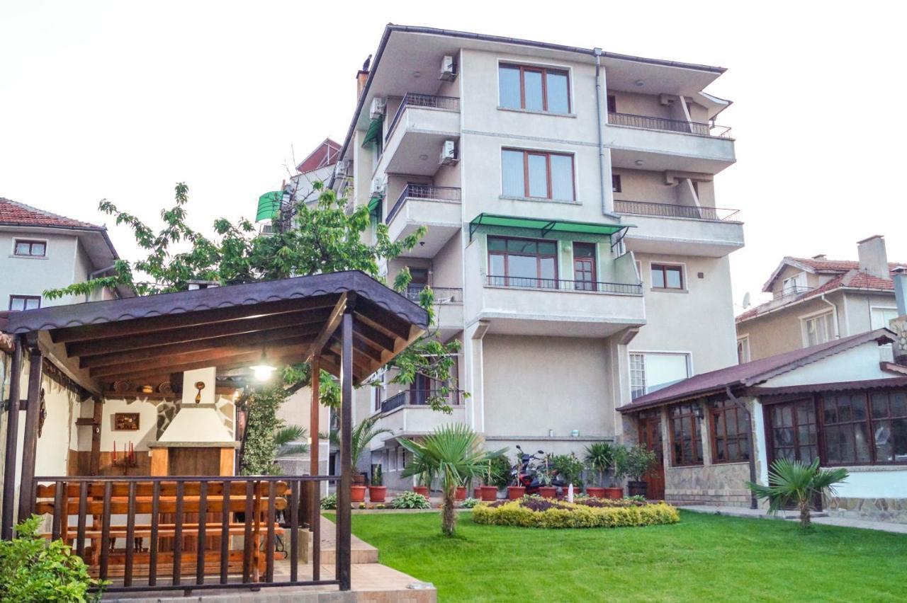 Chrystal Guest House Obzor Esterno foto