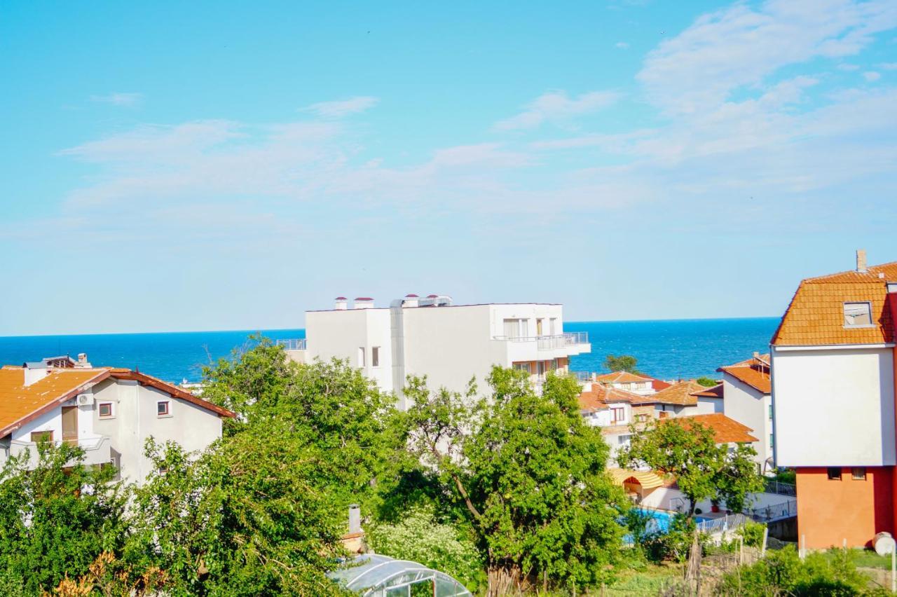 Chrystal Guest House Obzor Esterno foto